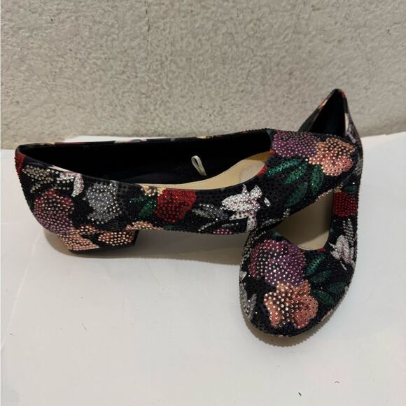Alex Marie Bevier Elegant Rhinestone Floral Low Block Heel Shoes - Picture 2 of 12